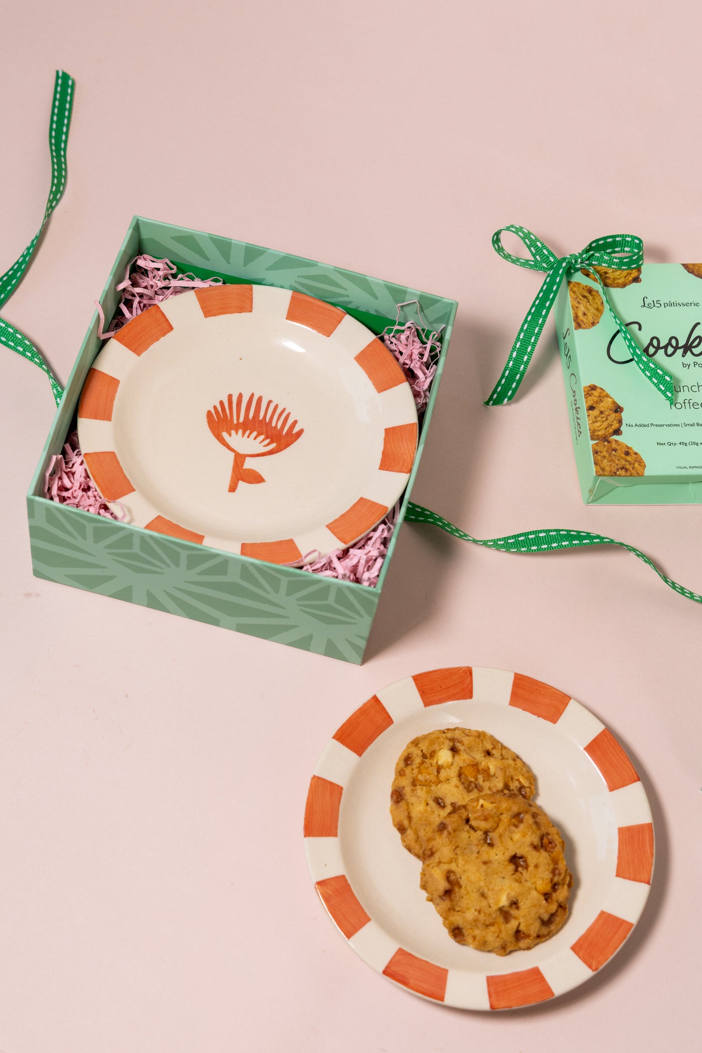Le15 Cookie Box of 2 X Freedom Tree Plates Set of 2