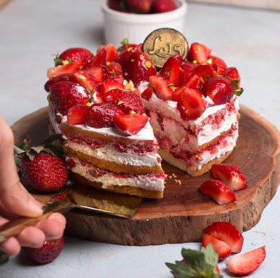 Strawberry Cream Cake